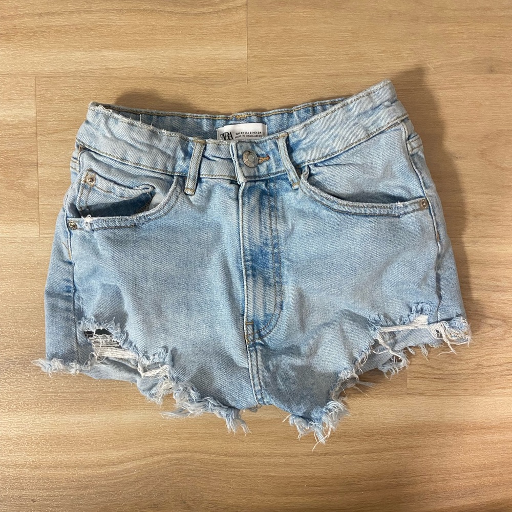 ZARA light wash jean shorts SIZE 2